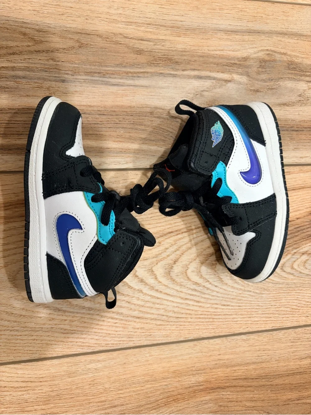 Jordan mid kids